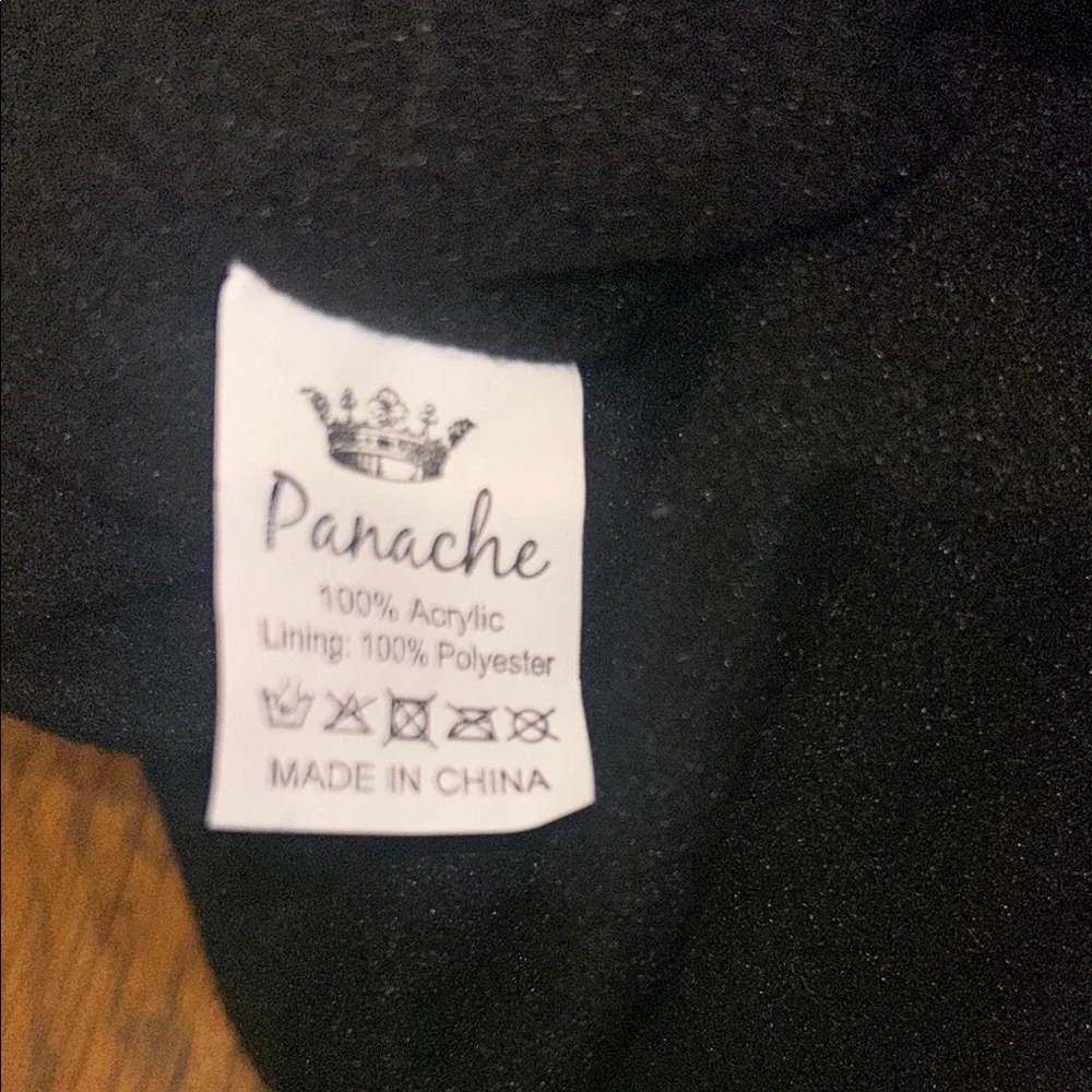 Panache Cable Knit Fleece Lined Fur Pom Hat mint condition black